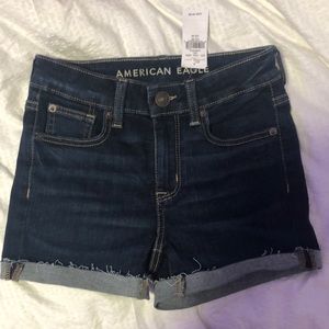 American Eagle hirise shorts (brand new)